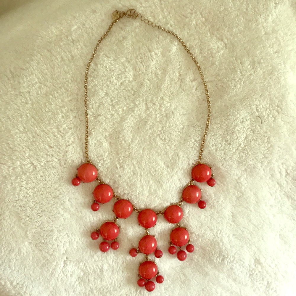 🎉NEW LISTING🎉 statement necklace